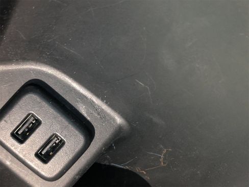 Used 2023 GMC Terrain SLT image 26