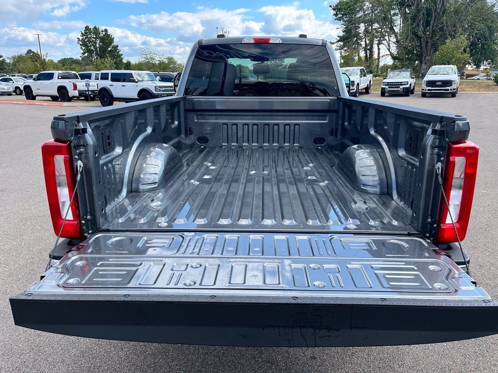 New 2026 Ford F350 XLT AWD/4WD image 32