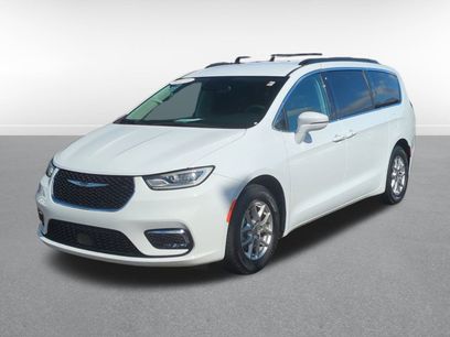 Used 2022 Chrysler Pacifica Touring-L