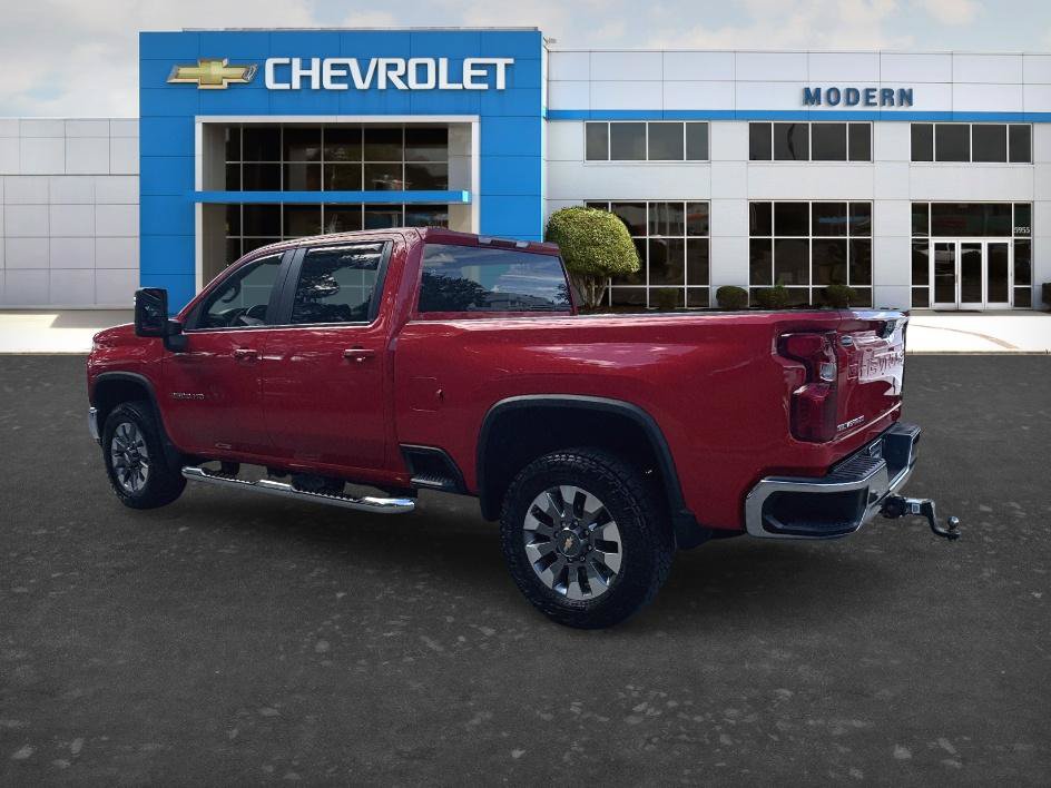 Used 2022 Chevrolet Silverado 2500 LT w/ Convenience Package AWD/4WD image 3