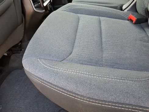 Used 2020 RAM 1500 Big Horn AWD/4WD image 14