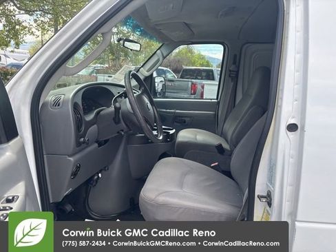 Used 2006 Ford E-350 and Econoline 350 Super Duty RWD image 10