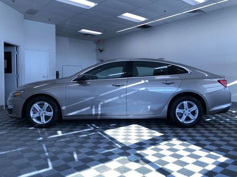 Used 2024 Chevrolet Malibu LT image 12