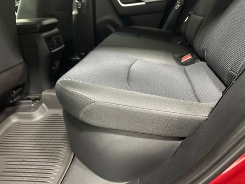 Used 2025 Toyota RAV4 LE AWD/4WD image 44