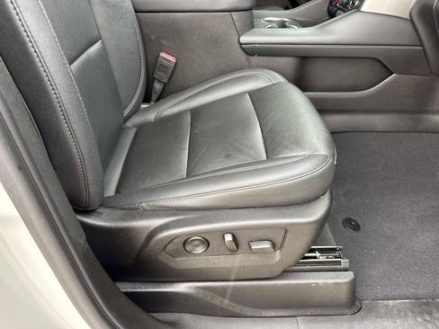 Used 2021 Chevrolet Tahoe LT w/ LT Signature Package RWD image 12