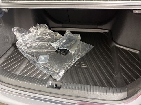 Used 2025 Honda Accord SE image 19