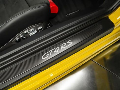 Used 2025 Porsche 718 Cayman GT4 RS RWD image 25