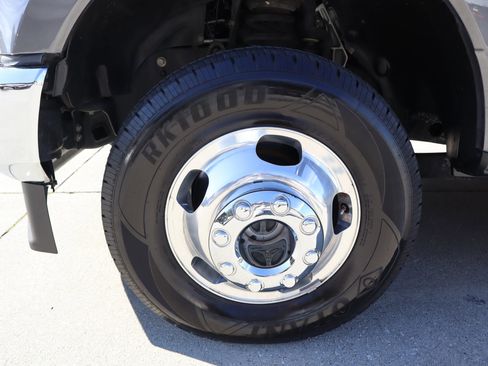 Used 2021 Ford F350 Lariat w/ Lariat Ultimate Package image 9