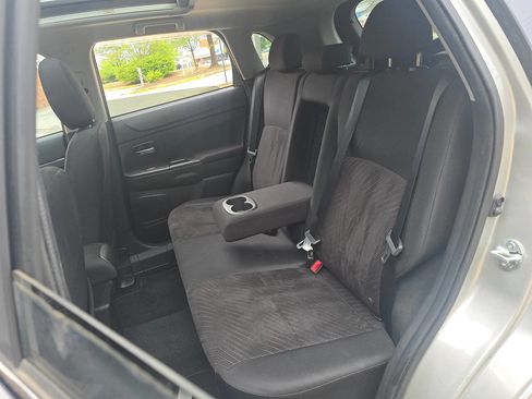 Used 2014 Mitsubishi Outlander Sport SE FWD image 13