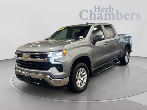 Used 2023 Chevrolet Silverado 1500 LT AWD/4WD image 4