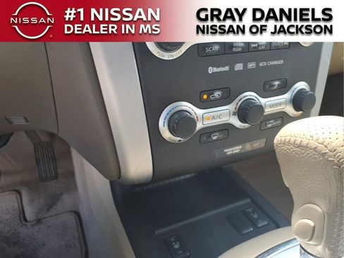 Used 2009 Nissan Murano SL w/ Technology Pkg FWD image 19