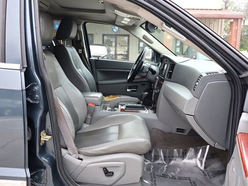 Used 2007 Jeep Grand Cherokee Limited RWD image 19