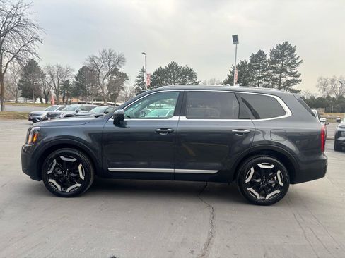 Used 2024 Kia Telluride S w/ S Sunroof Package image 14