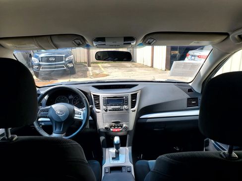 Used 2013 Subaru Outback 2.5i Premium w/ All-Weather Pkg AWD/4WD image 30