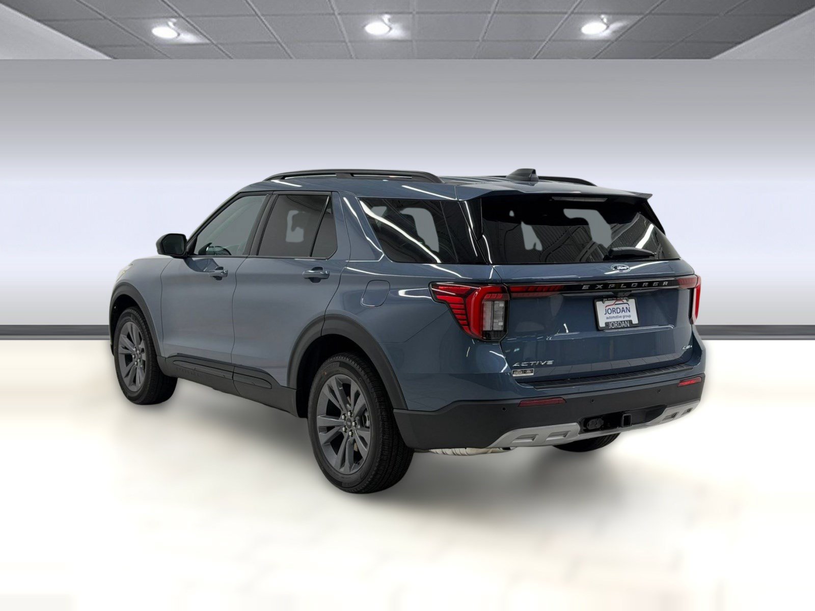 New 2026 Ford Explorer Active w/ Active Comfort Package AWD/4WD image 2