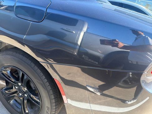 Used 2019 Dodge Charger SXT image 10