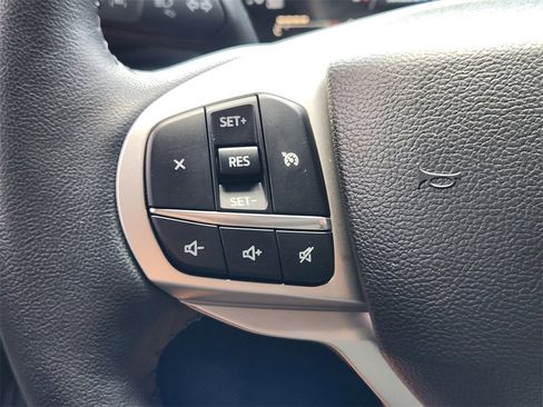 Used 2023 Ford Explorer XLT w/ Equipment Group 202A image 27