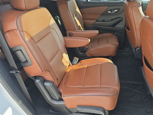 Certified 2020 Chevrolet Traverse High Country image 28