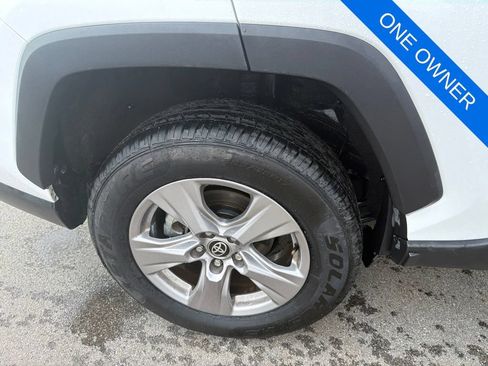 Used 2025 Toyota RAV4 XLE AWD/4WD image 31