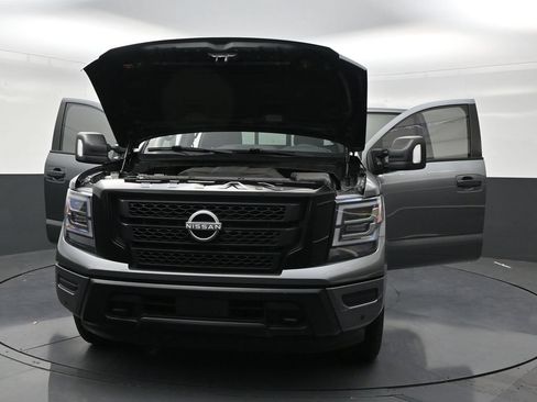 Used 2023 Nissan Titan SV w/ SV Convenience Package AWD/4WD image 33