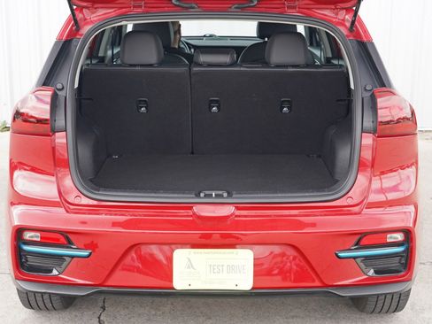 Used 2020 Kia Niro EX image 9