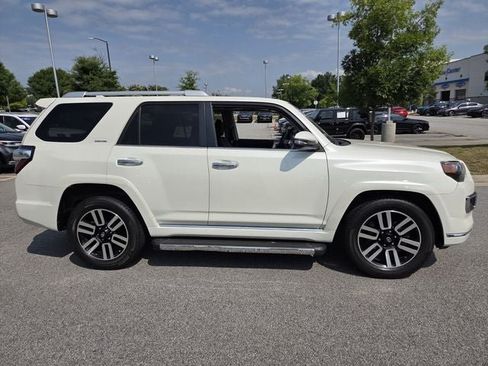 Used 2020 Toyota 4Runner Limited RWD image 10