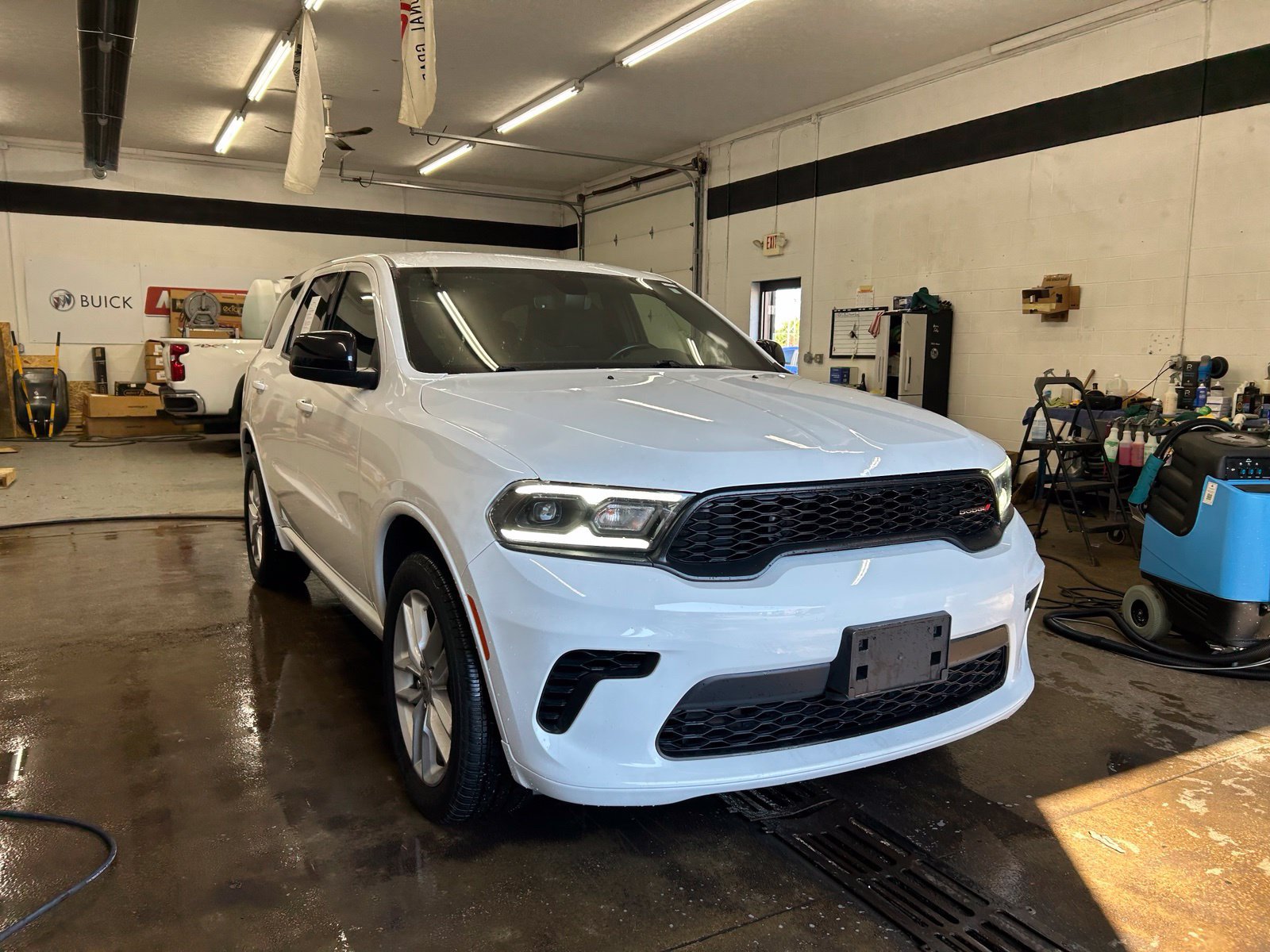 Used 2023 Dodge Durango GT AWD/4WD image 9