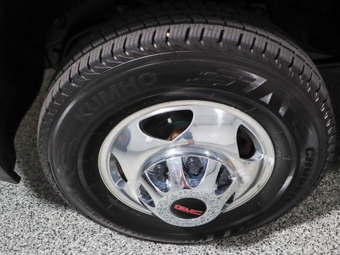 Used 2022 GMC Sierra 3500 Denali image 11