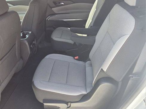 Certified 2026 Chevrolet Traverse LT w/ Driver Confidence Package FWD image 12
