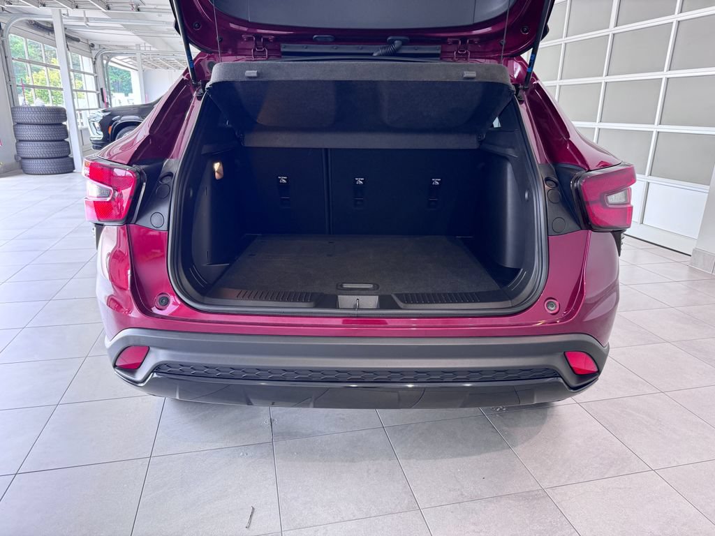 Certified 2024 Chevrolet Trax RS w/ Driver Confidence Package FWD image 7