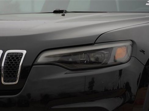 Used 2021 Jeep Cherokee Latitude Lux image 4