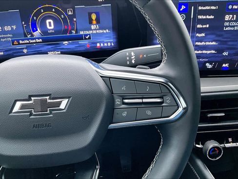 Used 2024 Chevrolet Traverse LT w/ Midnight/Sport Edition FWD image 24