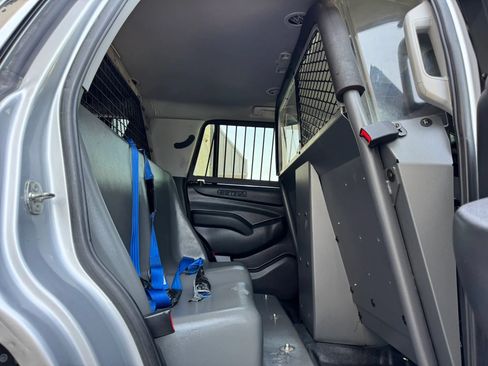 Used 2020 Chevrolet Tahoe 2WD image 35