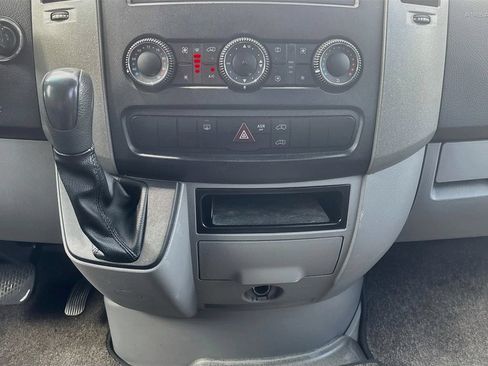 Used 2012 Mercedes-Benz Sprinter 2500 image 19