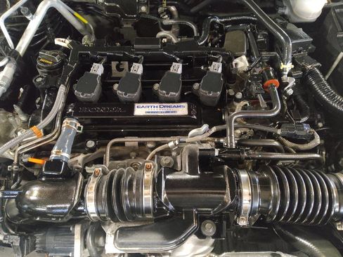 Used 2018 Honda Accord LX image 30