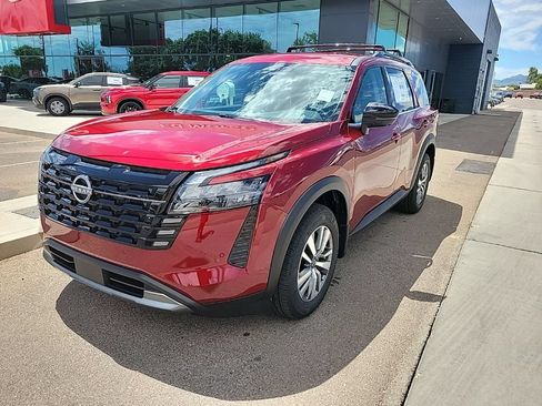 New 2026 Nissan Pathfinder SL w/ Cargo Package FWD image 3