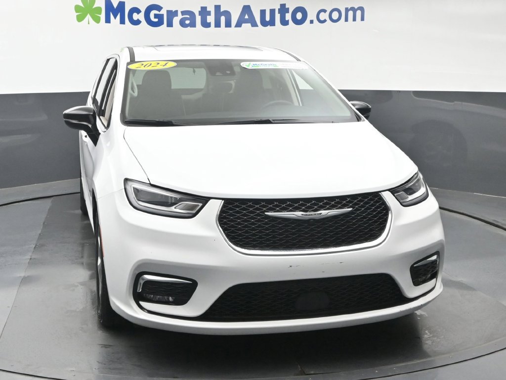 Used 2024 Chrysler Pacifica Limited FWD image 5