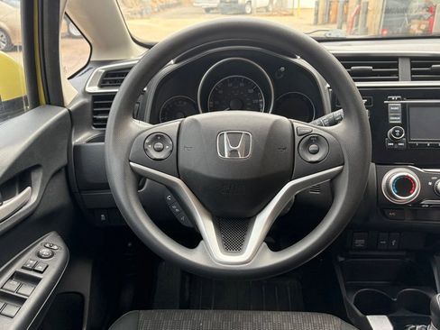 Used 2015 Honda Fit LX image 38