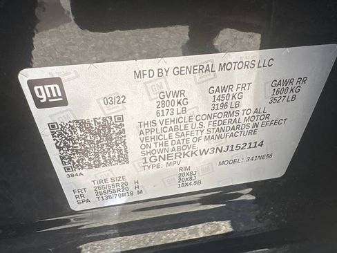 Used 2022 Chevrolet Traverse Premier w/ LPO, Cargo Package FWD image 22