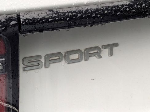 Used 2022 Land Rover Discovery Sport S image 7