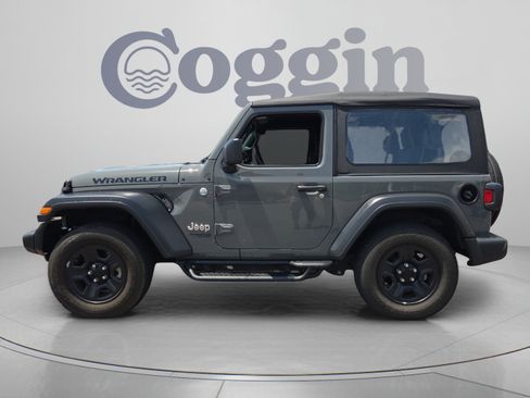 Used 2021 Jeep Wrangler Sport AWD/4WD image 2