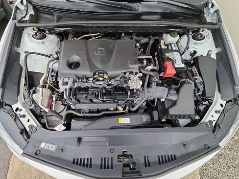 Used 2023 Toyota Camry LE image 11