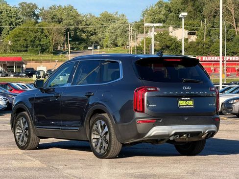 Used 2020 Kia Telluride EX w/ EX Premium Package AWD/4WD image 2