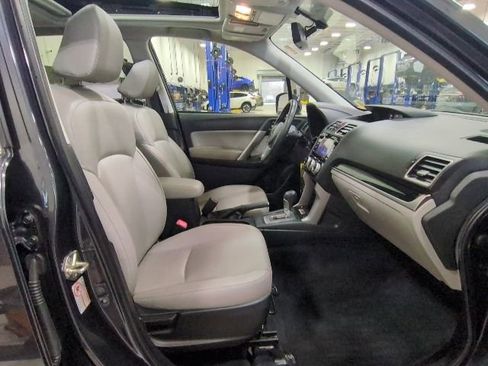 Used 2017 Subaru Forester 2.5i Limited image 12