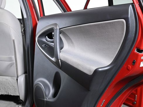 Used 2009 Toyota RAV4 2WD image 24