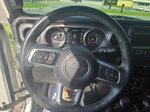 Used 2020 Jeep Wrangler Unlimited Rubicon AWD/4WD image 17