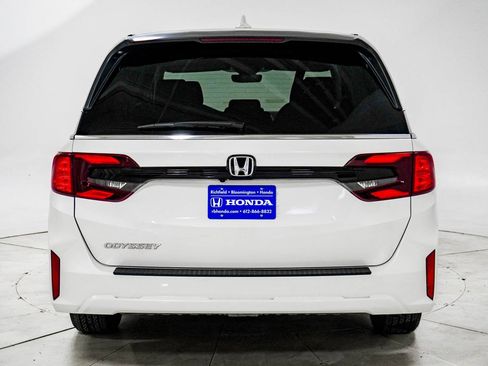 Certified 2026 Honda Odyssey EX-L image 7