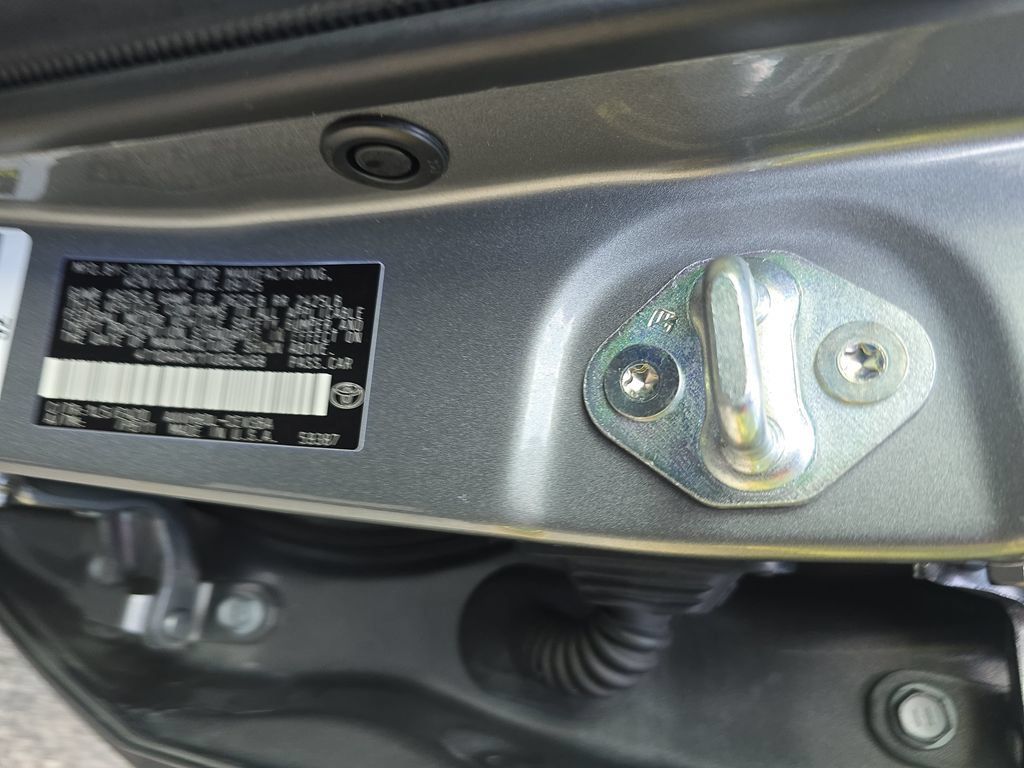 Used 2026 Toyota Camry SE FWD image 33