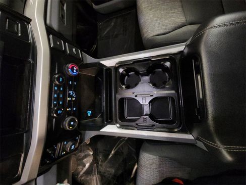 Used 2024 Ford F250 XLT w/ Snow Plow Prep Package image 21