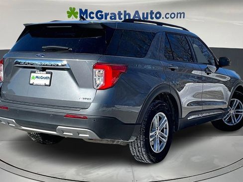 Used 2024 Ford Explorer XLT w/ Equipment Group 202A image 6